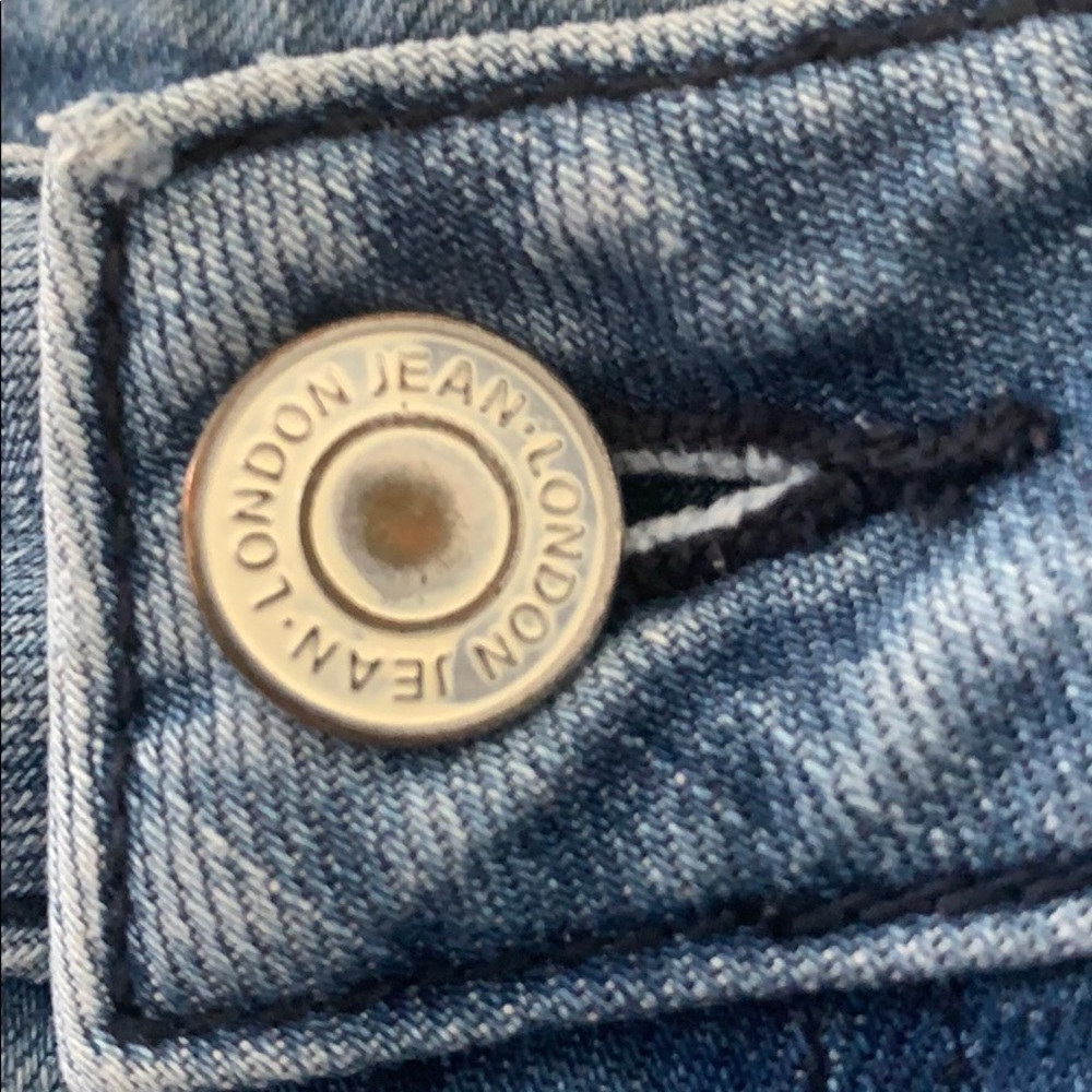 LONDONJEAN Ripped Shorts - Picture 3 of 5